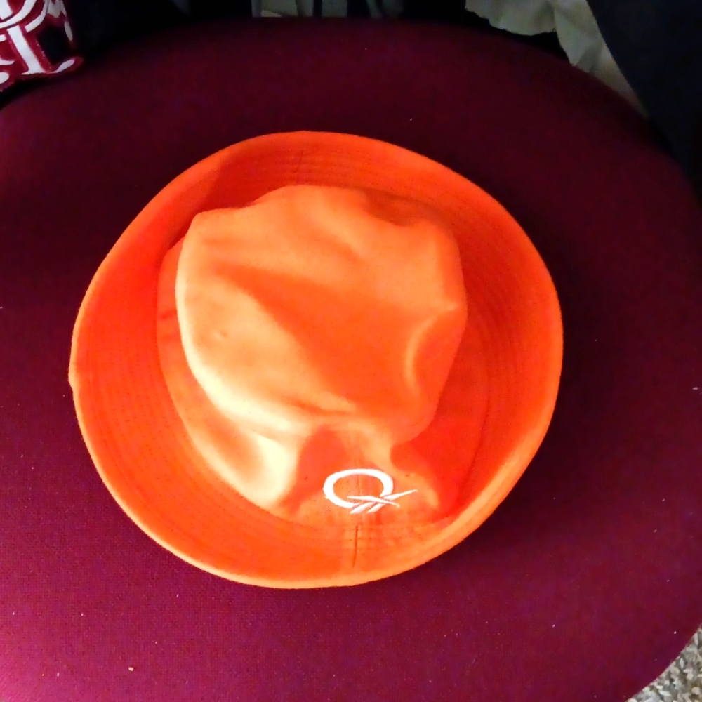 Eddie's bucket hat